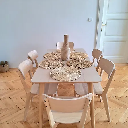 Boho - Old Town Apartment *